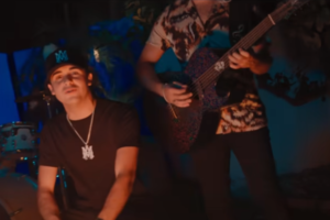 First Love en bajo quinto