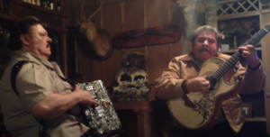 Ya sin Fe en bajo quinto